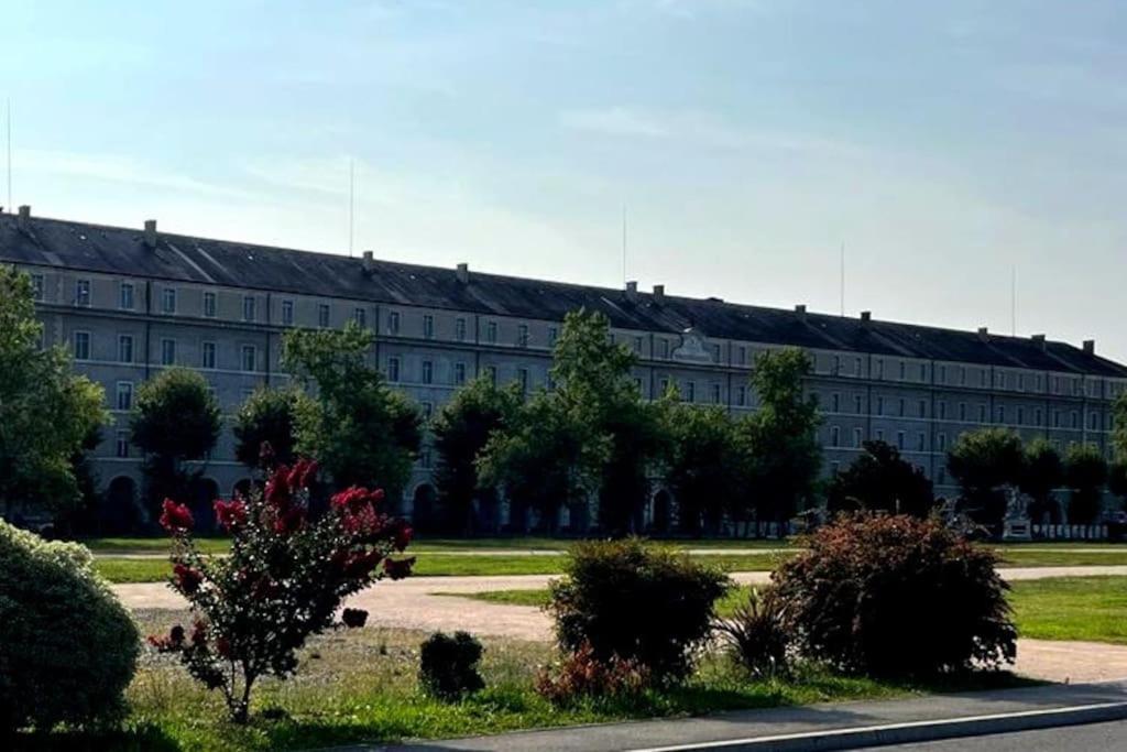 Pau Centre Vue Sur Les Pyrenees Pour 2 Nuits Au Minimum Apartment Екстериор снимка
